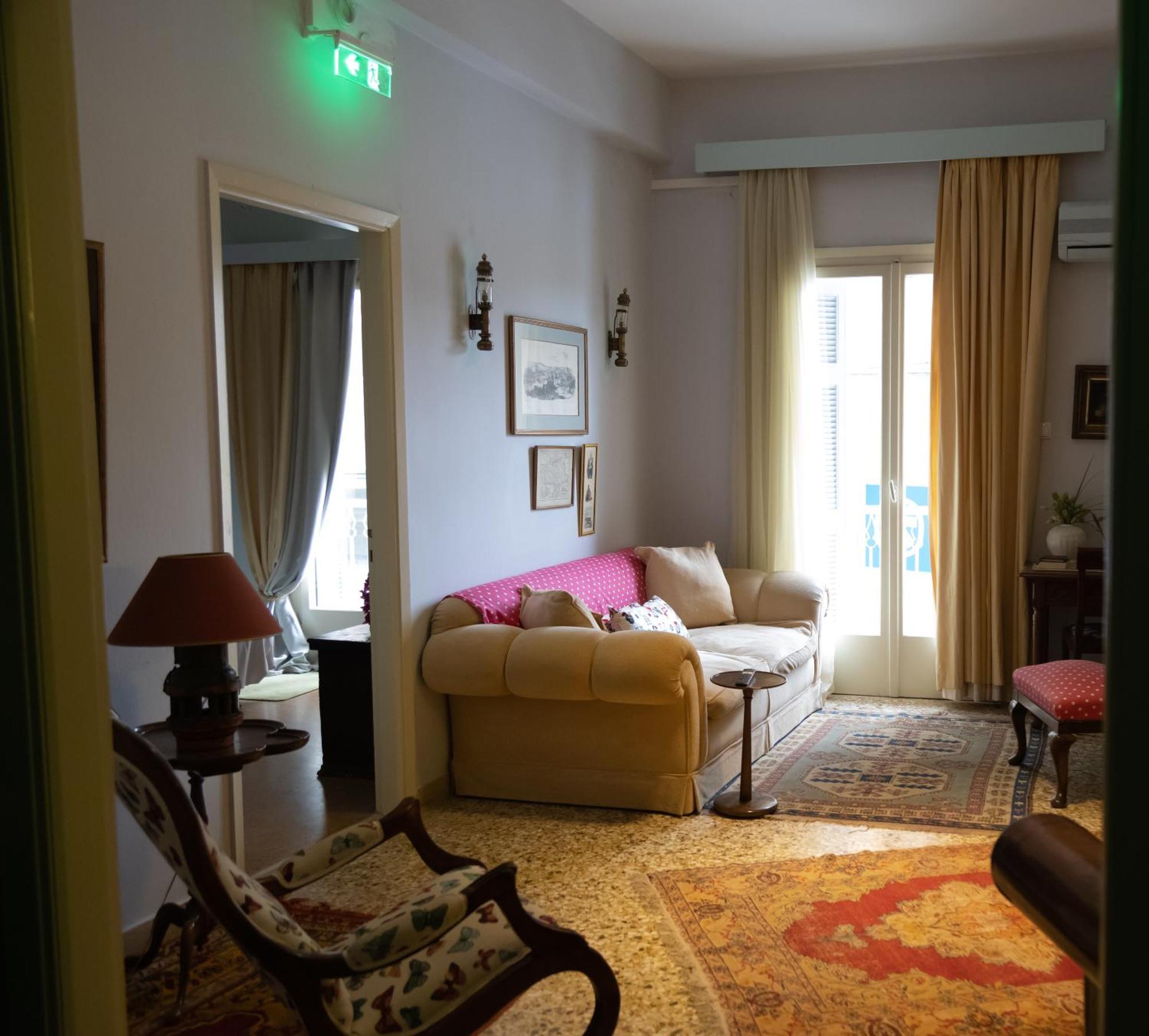 Marina'S Bright Getaway - Nafplio Center House Apartment Екстериор снимка